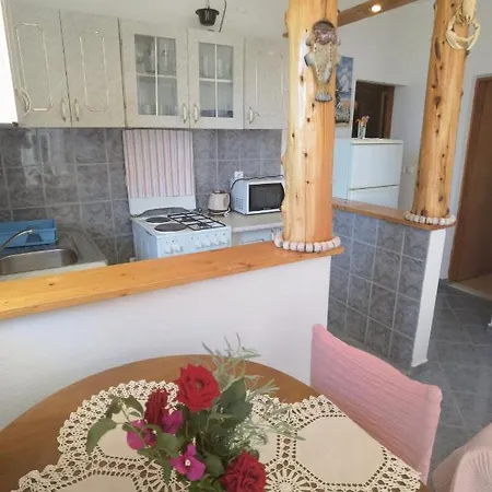 Apartment Stipe Buljevic 2 Lokva Rogoznica